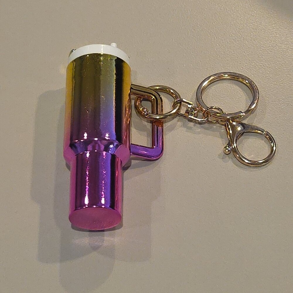 Ombre Plastic Tumbler Keychain Bag Charm with Removable Lid Gold Pink